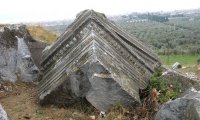 İznik Berber Rock Memorial Tomb