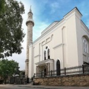 셰하다트 모스크(Şehadet Cami) 